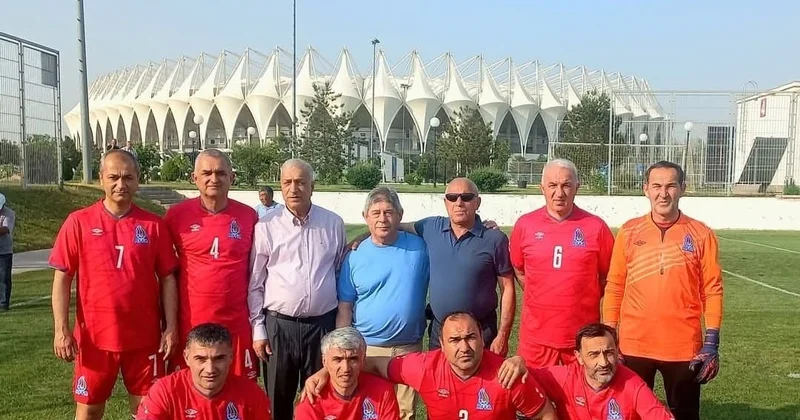Azərbaycanın veteran futbolçuları Özbəkistanla heç heçə oynayıblar