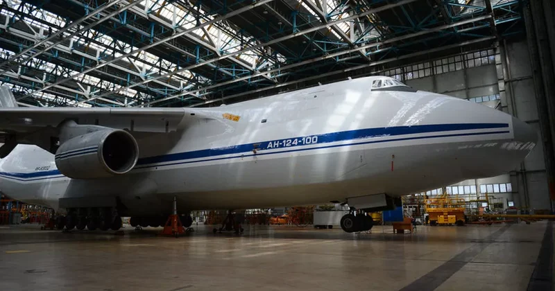 Канада передаст Украине российский самолет Ан 124