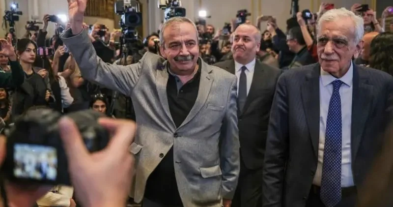 Sırrı Süreyya Öndərə sui qəsd edilibmiş DETALLAR