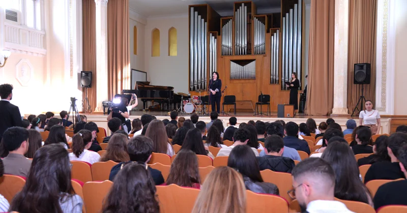 Ümummilli Lider Heydər Əliyevin xatirəsinə həsr edilmiş “Ruh ül ərvah” bədii konsert proqramı təqdim olunub