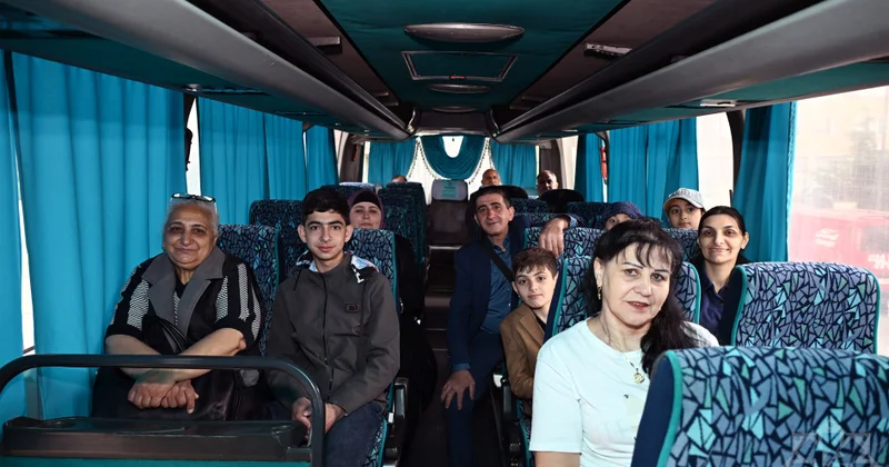 Onlar da doğma yurdlarına qayıdır FOTO