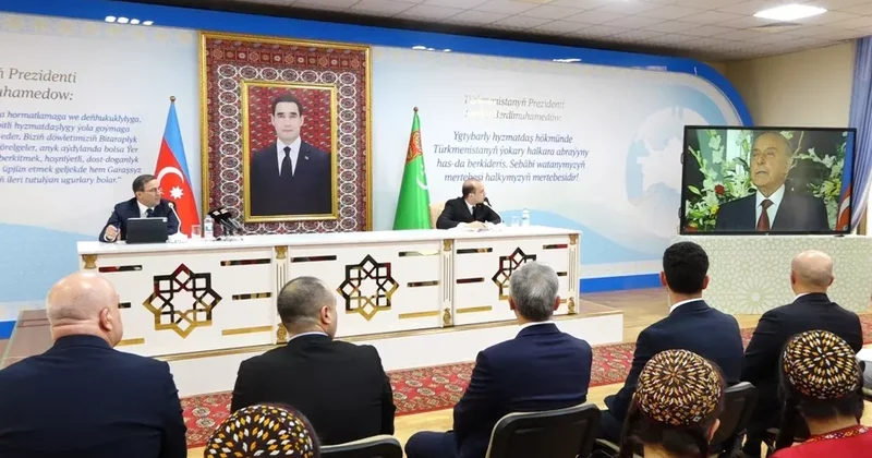 В Туркменистане состоялось мероприятие, посвящённое 103 й годовщине Гейдара Алиева ФОТО