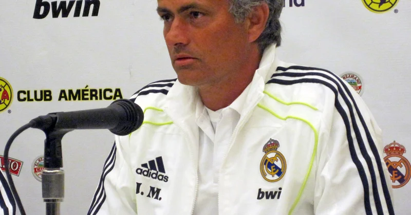 Mourinyo “Real”a hansı şərtlər irəli sürüb?