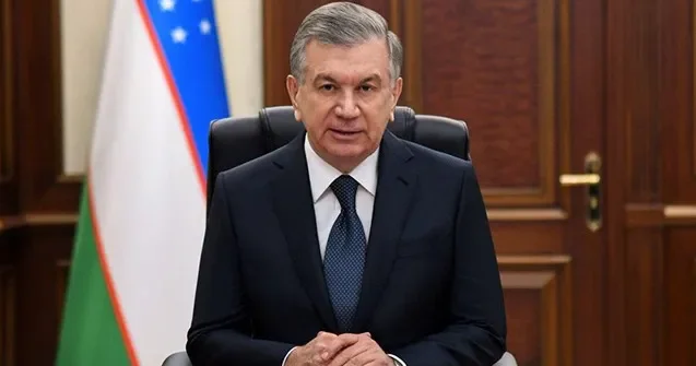 Şavkat Mirziyoyev Moskvaya GETDİ