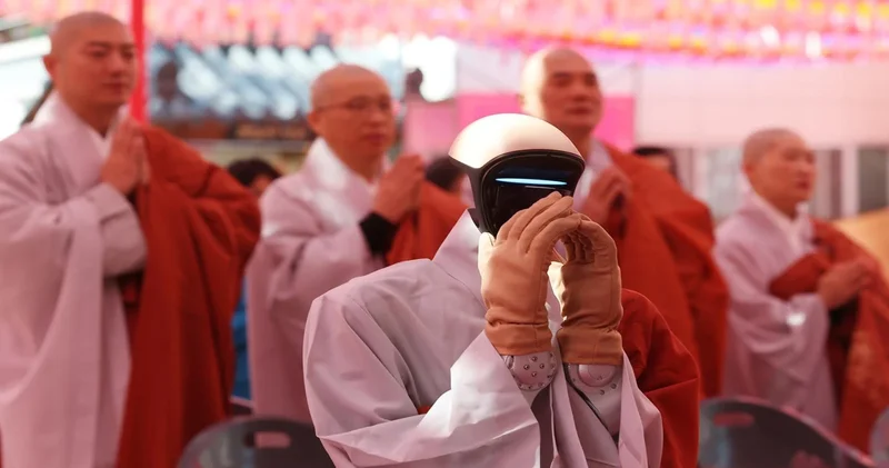 Robot imana gəldi , buddizmi qəbul etdi