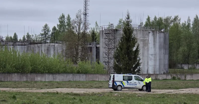 В Латвии возобновляют поиски упавшего дрона