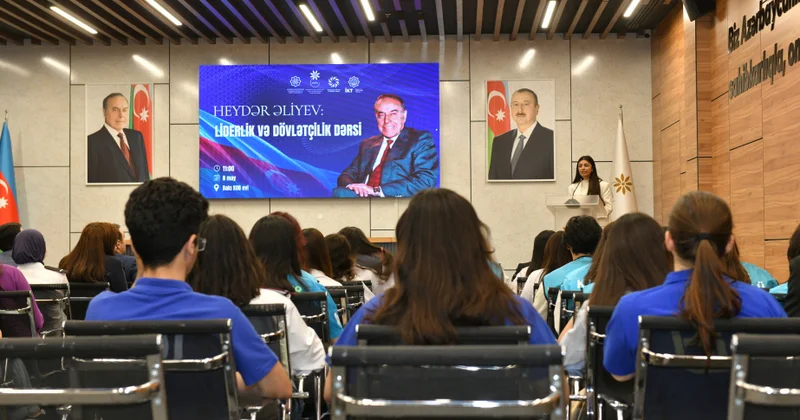 İnnovasiya könüllüləri “Heydər Əliyev: liderlik və dövlətçilik dərsi” mövzusunda konfransda toplaşıblar
