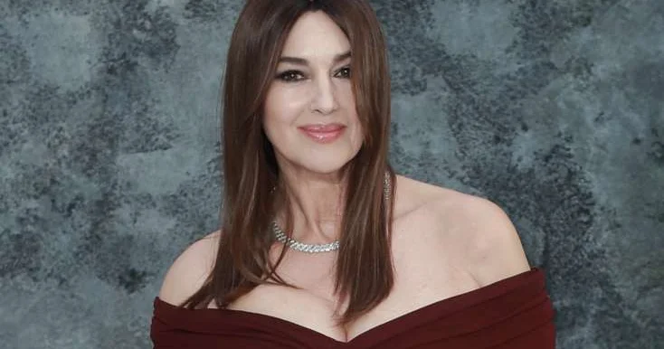 Monika Belluççi ev axtarır FOTO