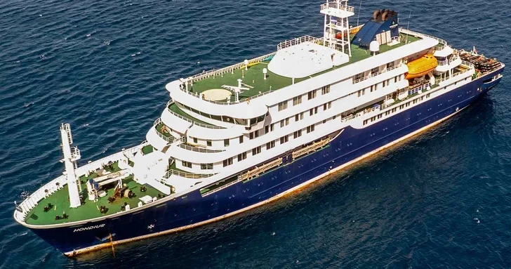 Испания депортирует всех иностранцев с судна MV Hondius, несмотря на угрозу хантавируса
