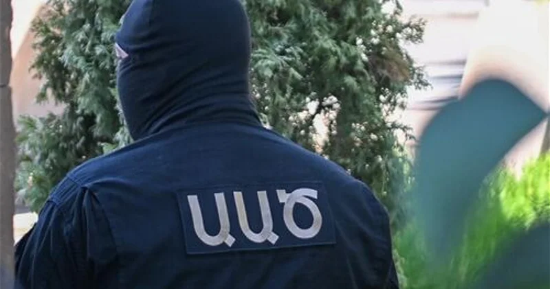 В Армении проводятся обыски в региональном офисе партии Карапетяна