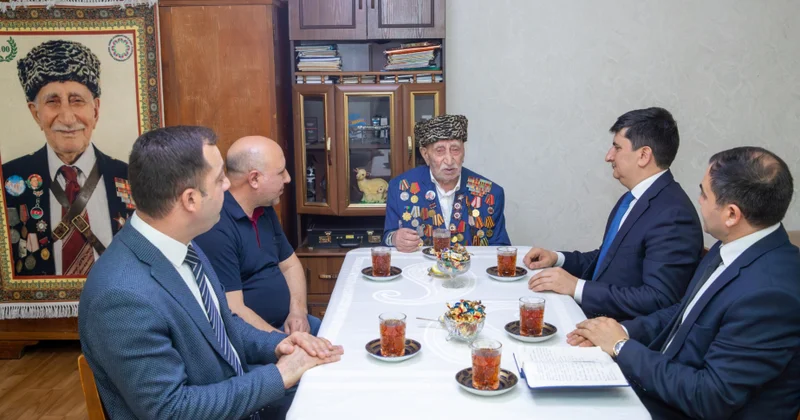 İkinci Dünya müharibəsi iştirakçısı 100 yaşı münasibətilə ziyarət edilib