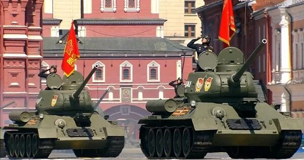 Çindən gözlənilməz qərar: Moskvadakı paradda...