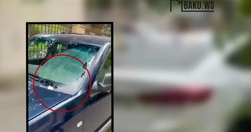 В Баку неизвестные закидали припаркованные автомобили яйцами ВИДЕО