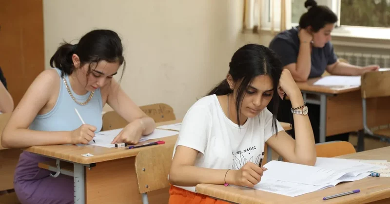 В Азербайджане объявлены результаты выпускного экзамена за 9 й класс