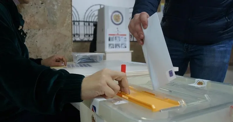 Ermənistanda seçkiqabağı təşviqat başlayır