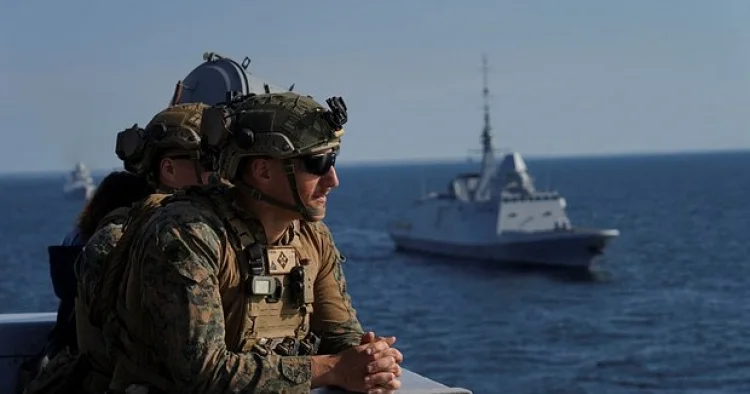 NATO və Rusiya Baltik dənizində üz üzədir: İtaliya narahatdır