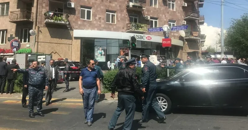 Ermənistanda atışma baş verib, yaralılar var