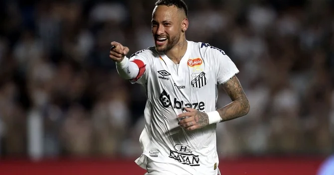 Ulduz futbolçu koronavirusa yoluxdu