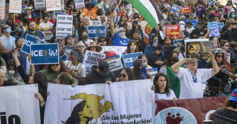 Протесты в Калифорнии. Трамп направляет Нацгвардию фото