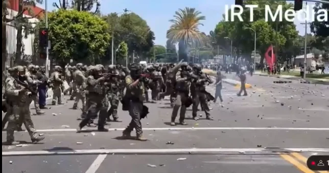 ABŞ Qvardiyası miqrantların etiraz aksiyasını dağıdıb