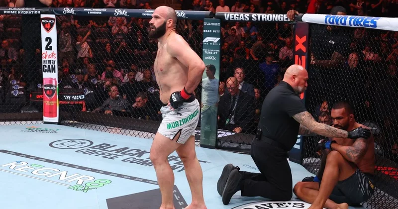 Murzakanov UFC 316 da Ribeyronu ilk raundda nokaut etdi