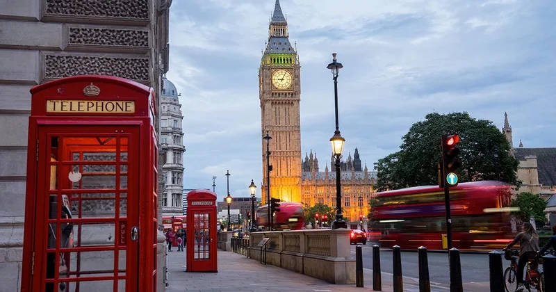 Londonda Çin səfirliyi ABŞ narahatdır