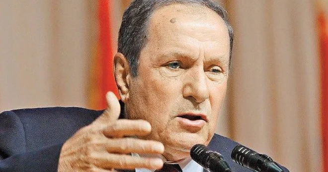 Paşinyan: Petrosyan saxtakarlığın banisidir, fırıldaqçı...