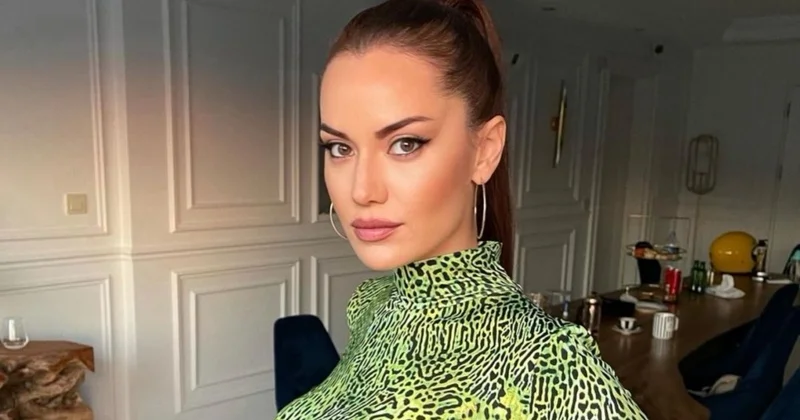Fahriye Evcenin yeni işi