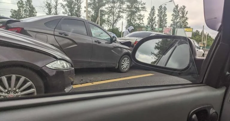 Цепная авария в Гахе есть пострадавшие