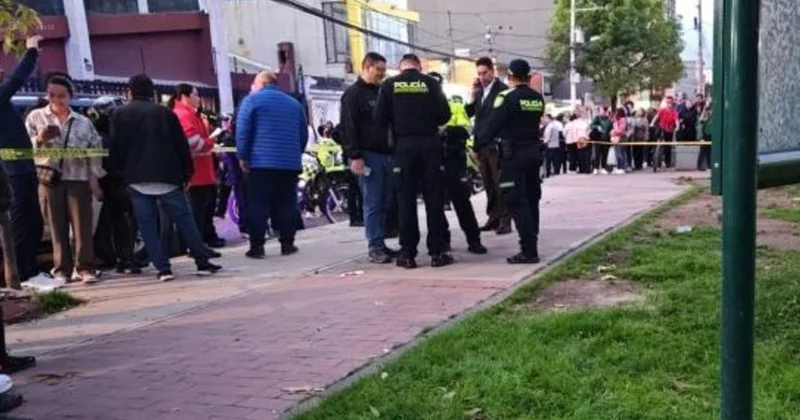 Bu ölkədə senatoru güllələdilər FOTO