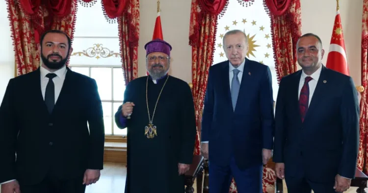Ərdoğan erməni patriarxı ilə görüşdü