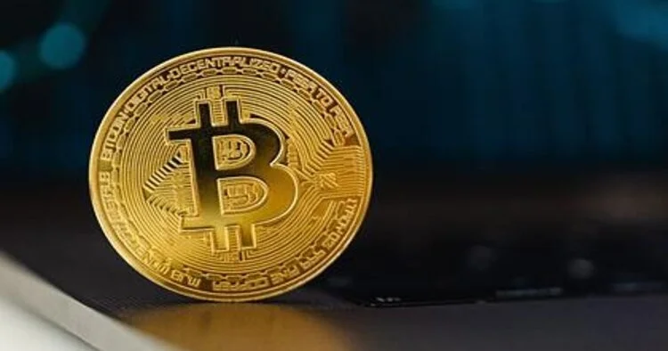 Reuters: биткоин оказался на грани нового падения