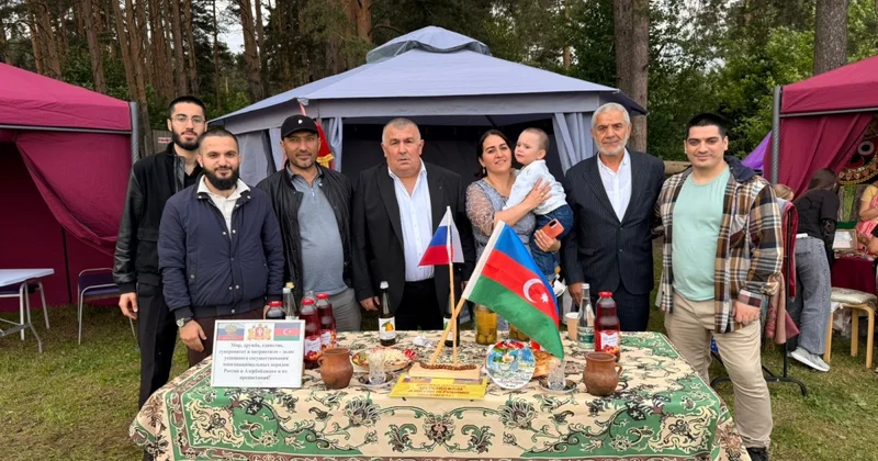 Uralda Azərbaycan mətbəxinin uğuru FOTOLAR