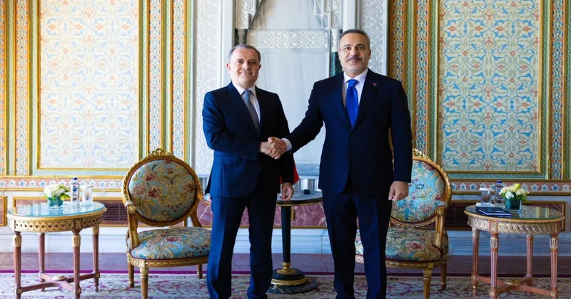 Ceyhun Bayramov Hakan Fidanla görüşüb