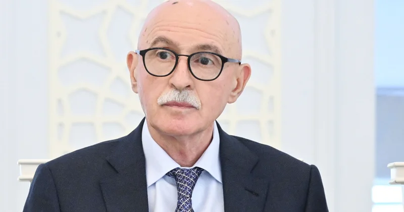 Nazir müavini: Məktəblərdə uşaqların internetdən istifadəsinə nəzarət gücləndirilib