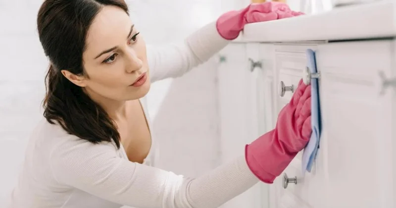 Mətbəx səthlərindəki yağı asanlıqla necə təmizləmək olar?