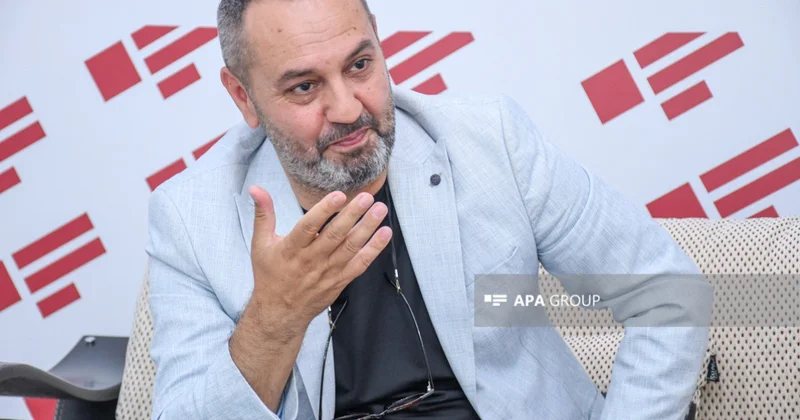 İlham Əziz: Həyatda yeganə peşman olmadığım iş yazmaqdır... Müsahibə