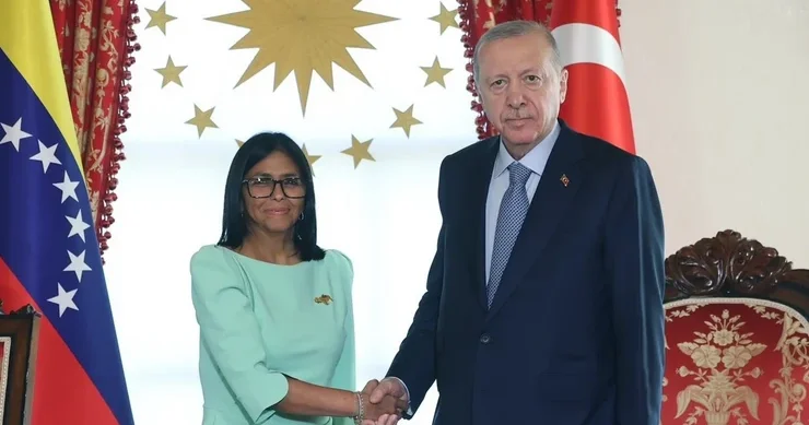Ərdoğanın dəvəti ilə Türkiyəyə gəldi Ticarət dövriyyəsini 3 milyarda çatdıracaqlar