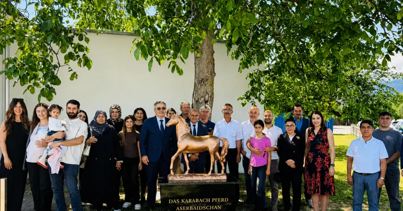 İsveçrədə Qarabağ atının büstü açılıb