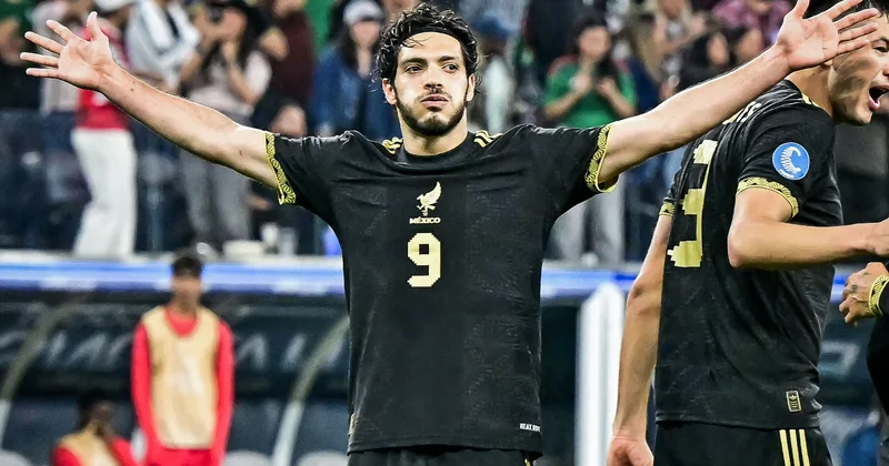 Millinin futbolçusu klubsuz qaldı