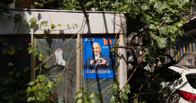 Paşinyan qalib gəldi, amma sülhün qarşısında aşılmaz konstitusiya divarı var ŞƏRH