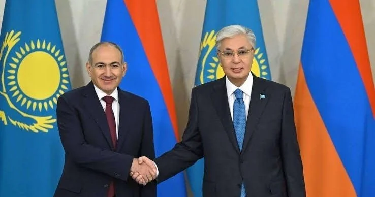 Paşinyan 50.04 faizlə qalib gəlir Tokayevdən TƏBRİK