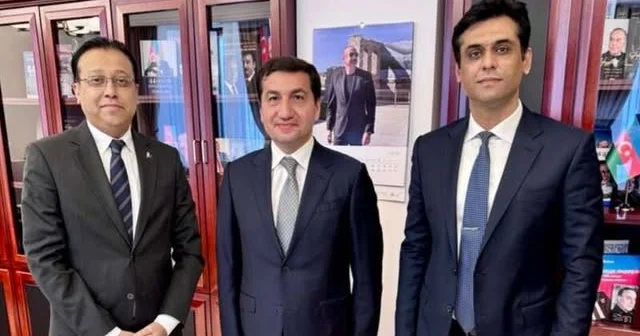 Hikmət Hacıyev Pakistanın səfiri ilə görüşüb