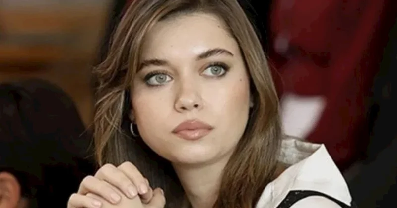 Afra Saraçoğlu sevgilisi ilə FOTO