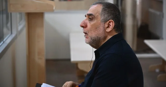 Zərərçəkmişlər erməni cinayətlərindən danışdı, Vardanyan dinlədi FOTOLAR