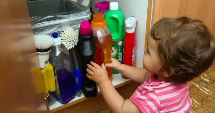 Xlor zəhərlənməsi uşaqlar üçün həyati təhlükə yaradır Mütəxəssisdən XƏBƏRDARLIQ