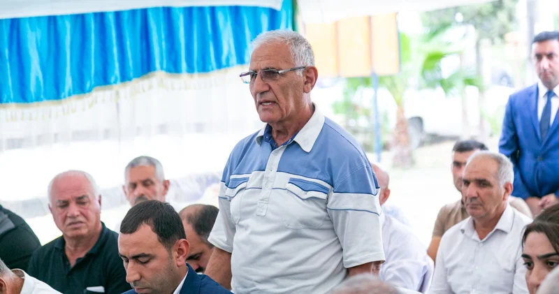 Rüstəm Xəlilov vətəndaşların problemlərini dinləyib GÖRÜNTÜ