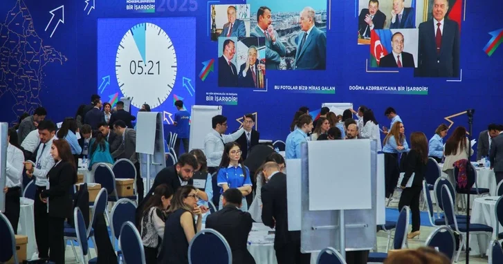 329 талантов сразились за выход в финал конкурса Yüksəliş в Баку