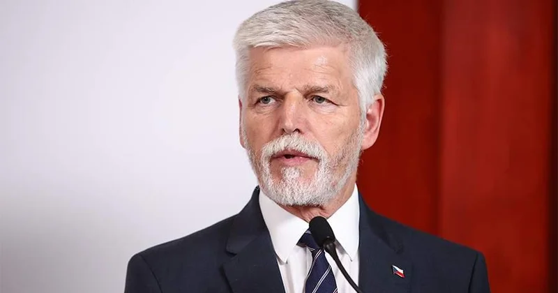 Çexiya prezidenti Ukraynaya yardımdan danışıb