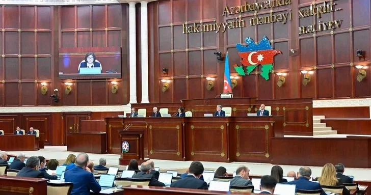 Последнее заседание внеочередной сессии Милли Меджлиса состоится накануне парламентских каникул